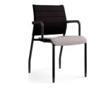 Ergonomic guest chair ideal for meeting rooms and reception areas