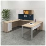 Convergence office desks are DeskMakers best selling series